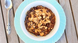 Chocolate Peanut Butter Oatmeal (Gluten-Free, Sugar-Free, & Vegan) | Bakerita.com
