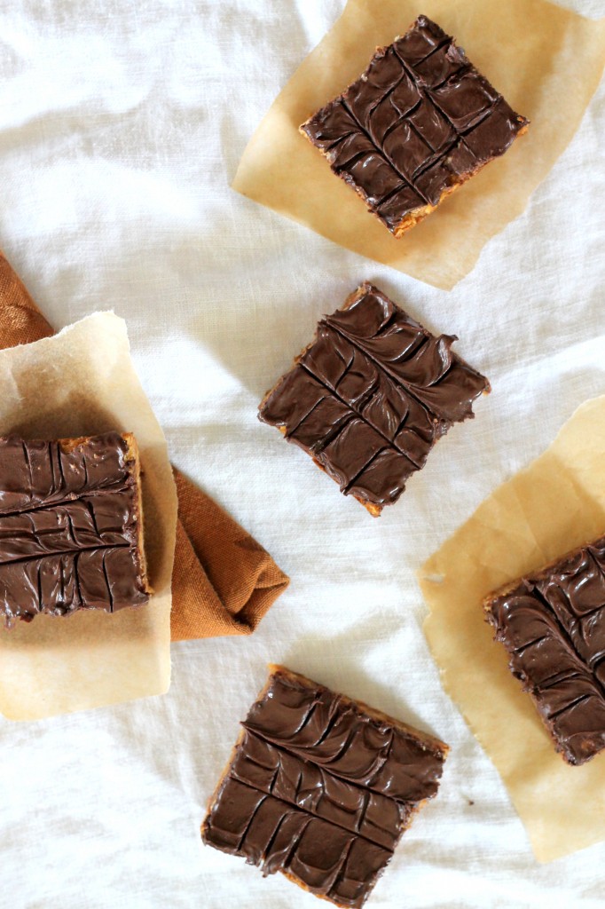 Toffee Ritz Bars | Bakerita.com
