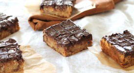 Toffee Ritz Bars | Bakerita.com