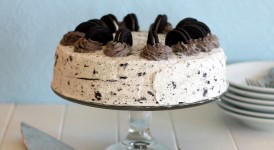 Oreo Cake | Bakerita.com
