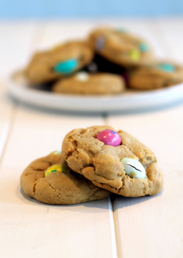 Soft Peanut Butter M&M Cookies | Bakerita.com