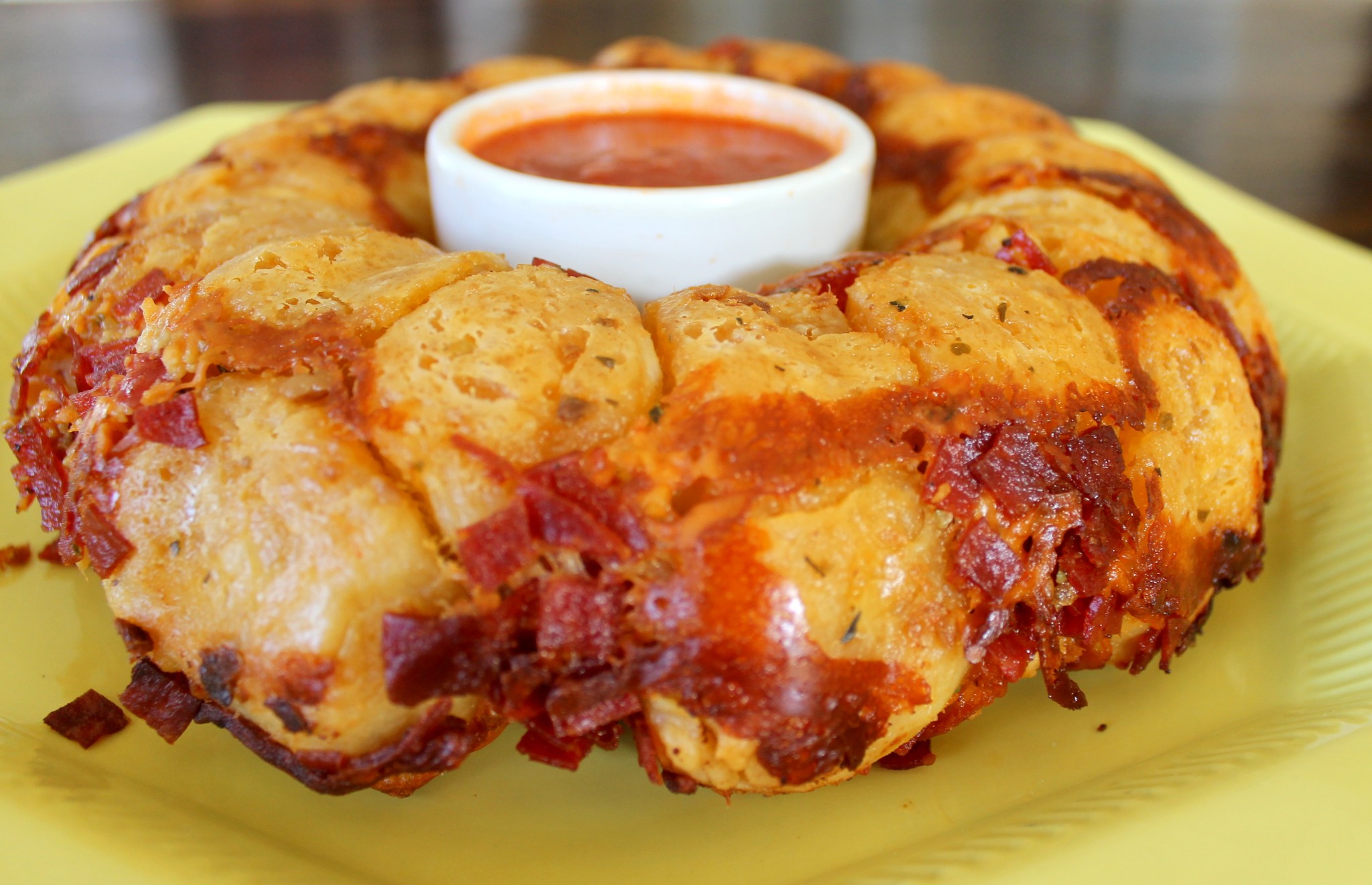 Pepperoni Pizza Monkey Bread