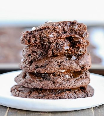 These flourless Chocolate Brownie Cookies are incredibly fudgy and super chocolatey - they're like a brownie in cookie form! These cookies are naturally gluten-free.