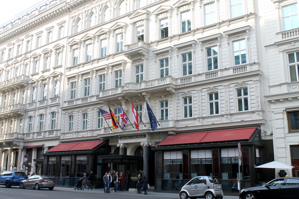 Sacher Hotel in Vienna, Austria | Bakerita.com