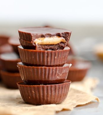These homemade Peanut Butter Cups are a healthier version of my favorite candy, made with only four ingredients! They are made with a refined sugar-free + vegan homemade chocolate and sprinkled with flaky sea salt.
