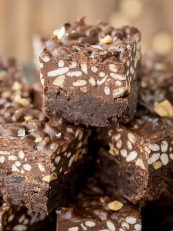 These Peanut Butter Crunch Brownies are incredibly rich and delicious, with a crunchy and fudgy topping. These gluten-free brownies were made for chocolate and peanut butter lovers!