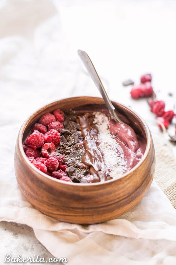 Raspberry Acai Bowl • Bakerita