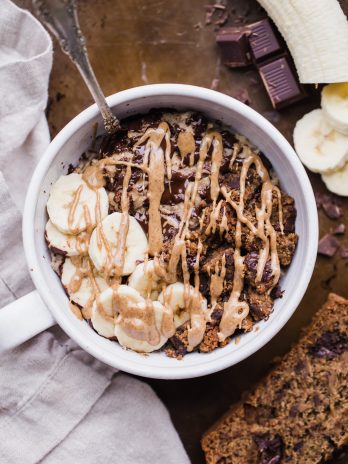 This Banana Bread Oatmeal is sweetened with JUST a ripe banana - no additional sweetener needed! It's loaded with cinnamon and tastes like a creamy version of banana bread - what more could you want?! This easy breakfast recipe is gluten-free and vegan, too.
