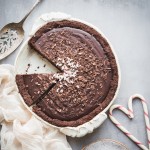 This Gluten-Free Vegan Chocolate Peppermint Pie makes for the best holiday dessert! With just SIX ingredients, it's simple to make and irresistibly delicious.